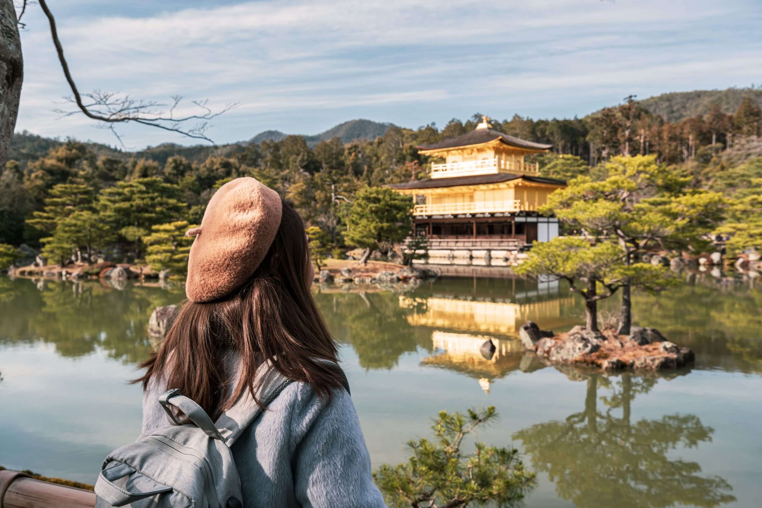 Requisitos para ir a Japón visa, idioma y alojamiento Descubre todos los requisitos para ir a Japón: tipos de visa, nivel de japonés, alojamiento y presupuesto. Guía completa para viajar o estudiar en Japón.